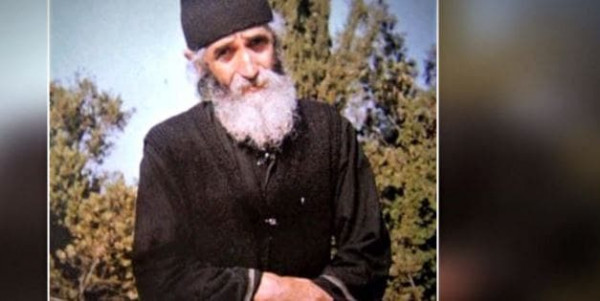 «Ο ‘Αγιος Παΐσιος ήταν θείος μου» – Η συγγένεια με πασίγνωστη Ελληνίδα τραγουδίστρια