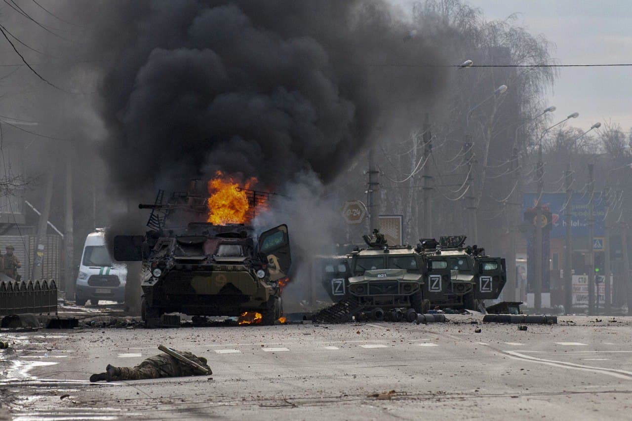 Πόλεμος στο Κίεβο: «Θα χτυπήσουμε κυβερνητικό κτήριο με όπλα υψηλής ακριβείας - Απομακρυνθείτε» προειδοποιεί η Ρωσία