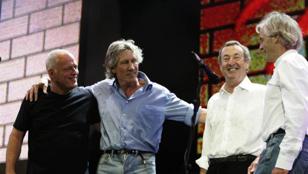 Ουκρανία: Οι Pink Floyd αφαιρούν τις ηχογραφήσεις τους από τις πλατφόρμες Ρωσίας και Λευκορωσίας