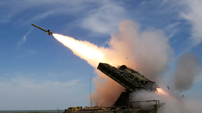 Πόλεμος στην Ουκρανία: Η Βρετανία εξετάζει την αποστολή αντιαεροπορικών πυραύλων
