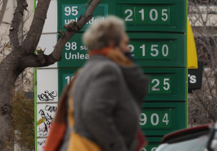 Επιδότηση καυσίμων: Ποιοι, πώς και πότε θα λάβουν την ηλεκτρονική κάρτα καυσίμων