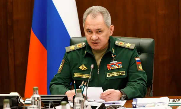 Σοϊγκού: Επανεμφάνιση του Ρώσου υπουργού Άμυνας με σαφείς προειδοποιήσεις προς το ΝΑΤΟ