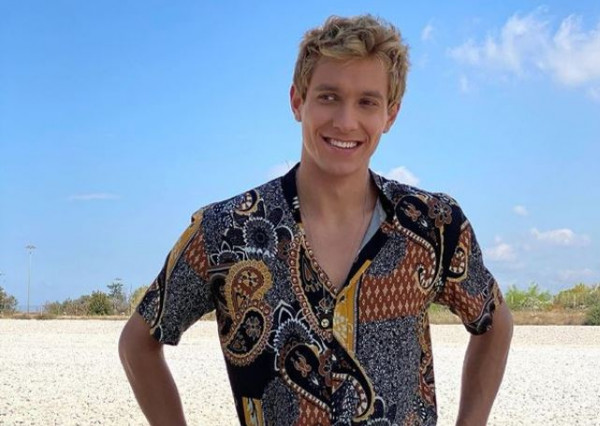 Ώρες αγωνίας για τον Έντουαρντ Στεργίου: «Νιώθω ανήμπορος – Δε μπορώ να βοηθήσω τους οικείους μου»