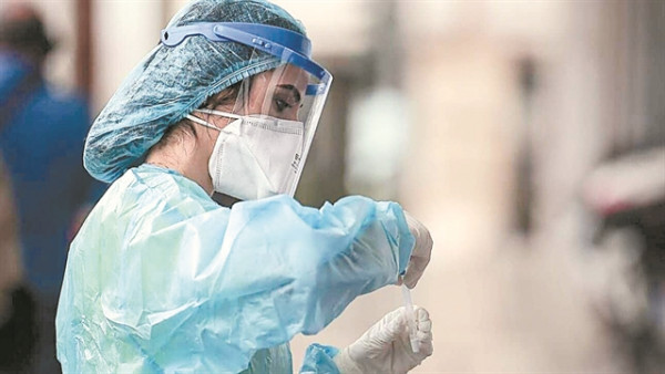 Επικίνδυνο «μείγμα» γρίπης – κοροναϊού