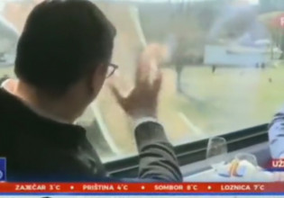 Σερβία: Ρεζίλι έγινε ο Πρόεδρος της χώρα – Χαιρετούσε το πλήθος χωρίς να υπάρχει ψυχή