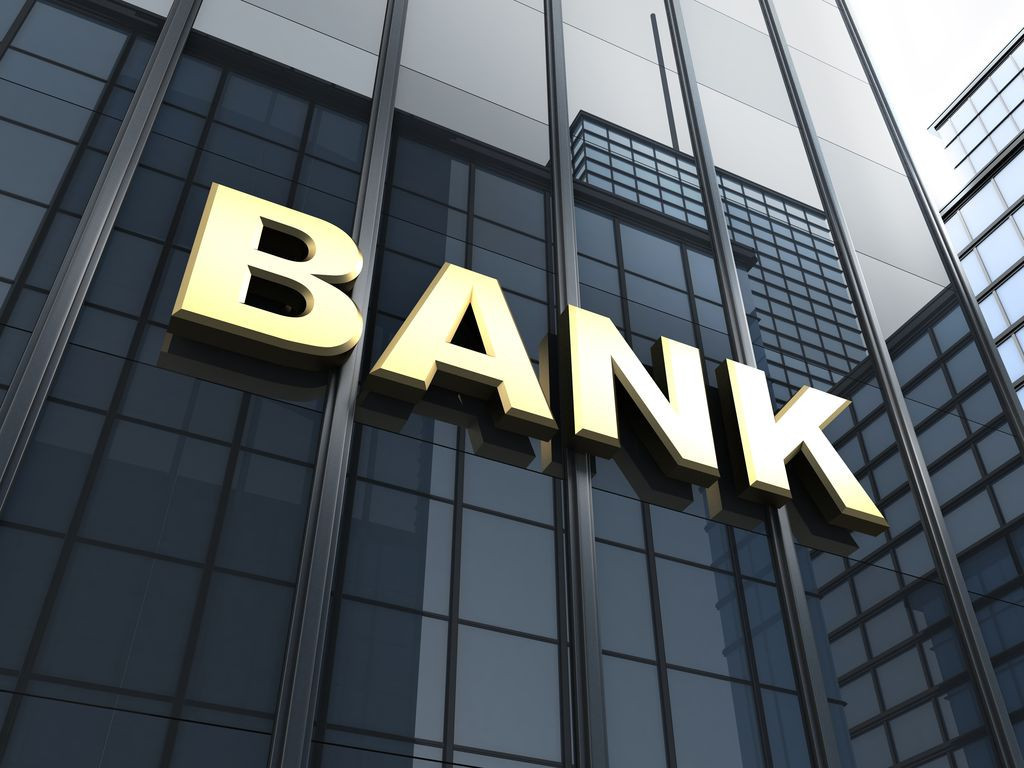Handelsblatt: Oι ελληνικές τράπεζες απειλούνται με νέα μη εξυπηρετούμενα δάνεια