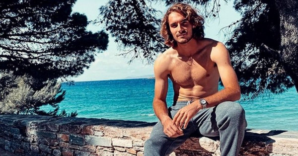 Στέφανος Τσιτσιπάς: Το Twitter έξαλλο μαζί του – Κάνει διακοπές στο Μαλιμπού εν μέσω πολέμου