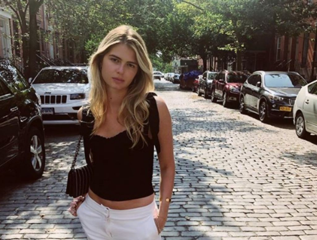 Παντρεύεται η κόρη του Πέτρου Κωστόπουλου, Αμαλία;