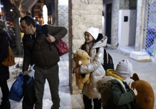 Πόλεμος στην Ουκρανία: Σχεδόν 1,37 εκατομμύρια πρόσφυγες εγκατέλειψαν τη χώρα – Σε ποιες χώρες κατέφυγαν