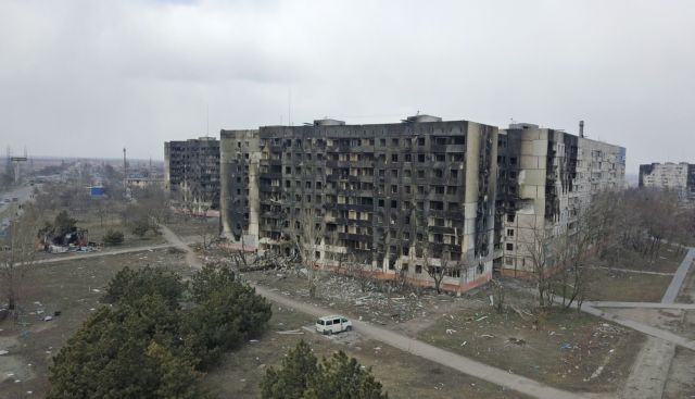 Πόλεμος στην Ουκρανία: Σφοδρές μάχες στη Μαριούπολη εμποδίζουν τη διάσωση των εγκλωβισμένων