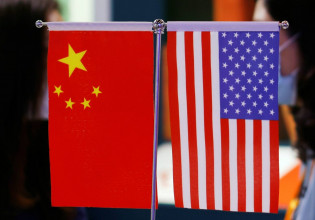 ΗΠΑ: Απειλούν την Κίνα με συνέπειες εάν βοηθήσει τη Ρωσία ν’ αποφύγει τις κυρώσεις