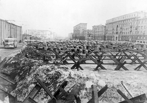 Πόλεμος στην Ουκρανία: Οι τρεις πόλεις που πολιορκήθηκαν στον Β’ Παγκόσμιο κατέληξαν νεκροταφείο για τους πολιορκητές