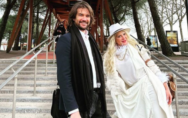 Μαρίνα Πατούλη: Αινιγματική απάντηση για τη σχέση της με τον Βλάσση Χολέβα