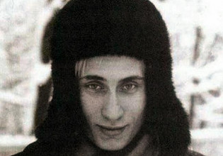 Βλαντίμιρ Πούτιν: Δείτε τον Πρόεδρο της Ρωσίας σε σπάνιες αδημοσίευτες φωτογραφίες από όταν ήταν μωρό