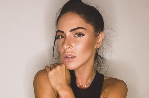 Ξένια των REC: «Προσεύχομαι να σταματήσει ο πόλεμος και να μη χαθούν άλλες ζωές»