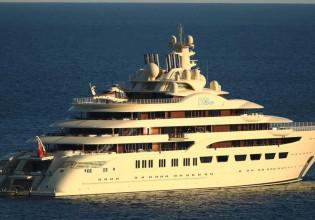 Forbes: Κατασχέθηκε η θαλαμηγός του ρώσου δισεκατομμυριούχου Ουσμάνοφ στο Αμβούργο