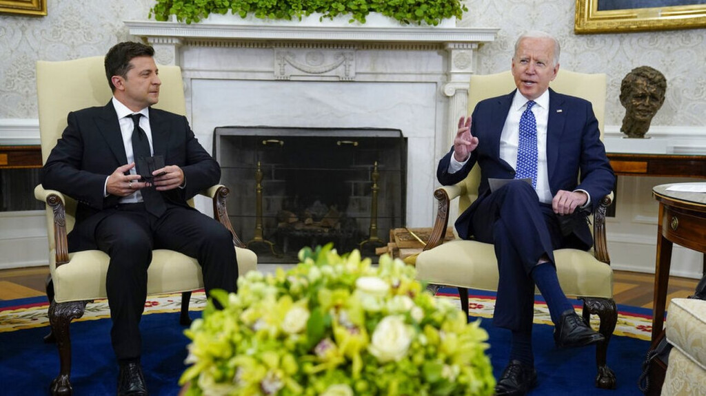 Ζελένσκι: Επικοινώνησε με τον Μπάιντεν – Τι του ζήτησε