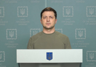 Ζελένσκι: «Οι εταίροι μας θα έχουν την ευθύνη για την ανθρωπιστική καταστροφή»