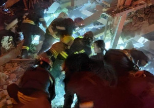 Ουκρανικές πηγές: Βροχή από ρωσικούς πυραύλους σκοτώνει παιδιά και αμάχους σε Χάρκοβο και Ζιτόμιρ