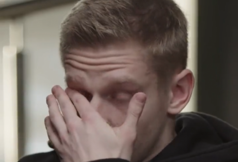 Συγκλονίζει ο Ζιντσένκο: «Κλαίω συνέχεια, αν δεν είχα την οικογένεια μου θα πολεμούσα κι εγώ»