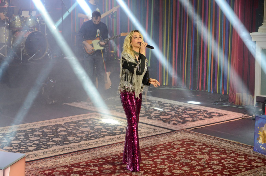 H «απόλυτη» Άννα Βίσση στο Σπίτι με το MEGA – Δείτε πρώτοι μουσικό απόσπασμα από τη βραδιά