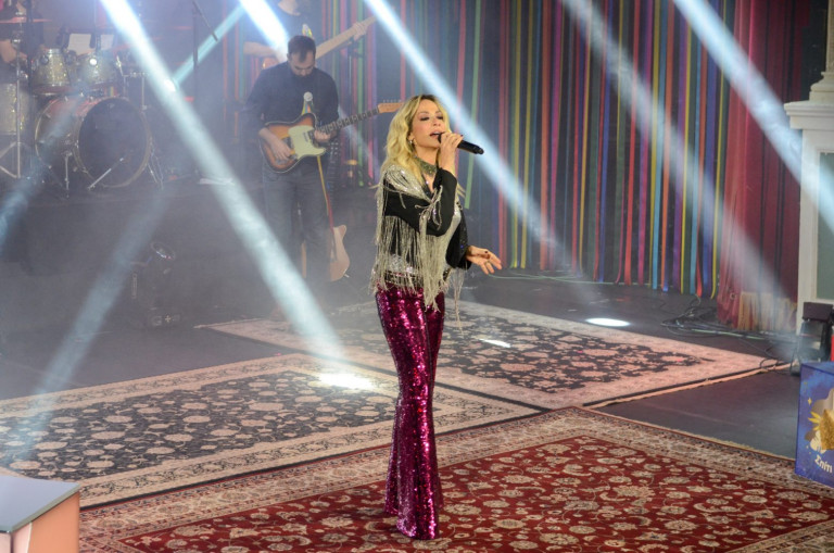 H «απόλυτη» Άννα Βίσση στο Σπίτι με το MEGA – Δείτε πρώτοι μουσικό απόσπασμα από τη βραδιά