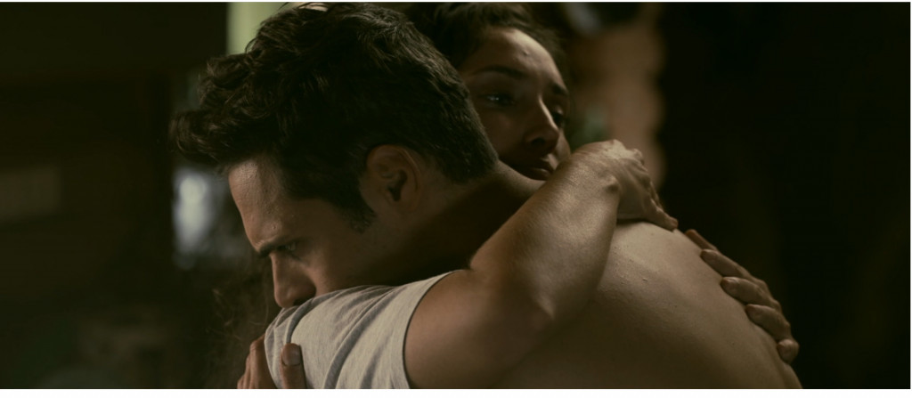 Σκοτεινή Θάλασσα: Σμαρώ και Χρήστος αποφασίζουν να κάνουν έρωτα αλλά…