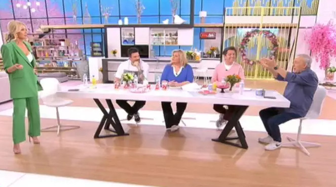 Κατερίνα Καινούργιου: Η ατάκα του Μικρούτσικου που «πάγωσε» την παρουσιάστρια – «Εγώ είμαι…»