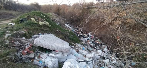 Καστοριά: Μια επικίνδυνη χωματερή απειλεί το περιβάλλον