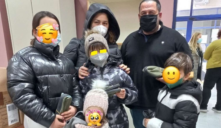 Δήμος Αχαρνών: Μοιράστηκαν 234 ζευγάρια παπουτσιών σε παιδιά που τα είχαν ανάγκη