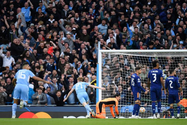 «Σκέψεις για Final-4 στο Champions League»
