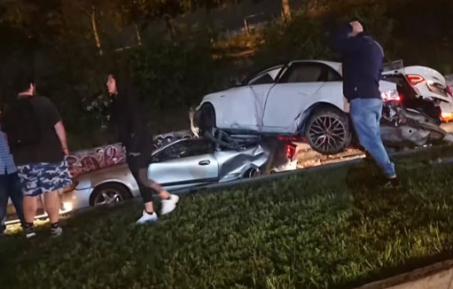 Τροχαίο με νεκρό στην Πέτρου Ράλλη - Αυτοκίνητο έπεσε από αερογέφυρα