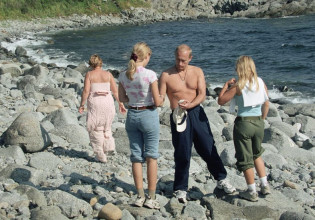 ΕΕ: Οι Βρυξέλλες επέβαλαν κυρώσεις στις κόρες του Βλαντίμιρ Πούτιν