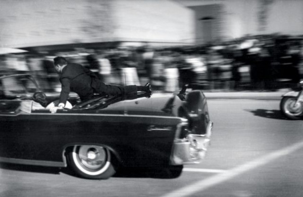 Ο πράκτορας των μυστικών υπηρεσιών Κλιντ Χιλ περιγράφει «Τα ταξίδια του με την Ζακλίν Κένεντι»