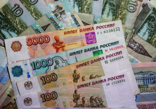 Πούτιν: Νέος ελιγμός από τον Ρώσο πρόεδρο – Συζητάει τη σύνδεση του ρουβλίου με τον χρυσό