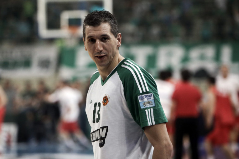 Πασίγνωστος ηθοποιός αποκαλύπτει: Μου έλεγαν ότι θα έρθει να με πλακώσει στο ξύλο ο… Διαμαντίδης