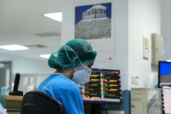 Κοροναϊός: 6.926 νέα κρούσματα και 72 θάνατοι – Στους 359 οι διασωληνωμένοι