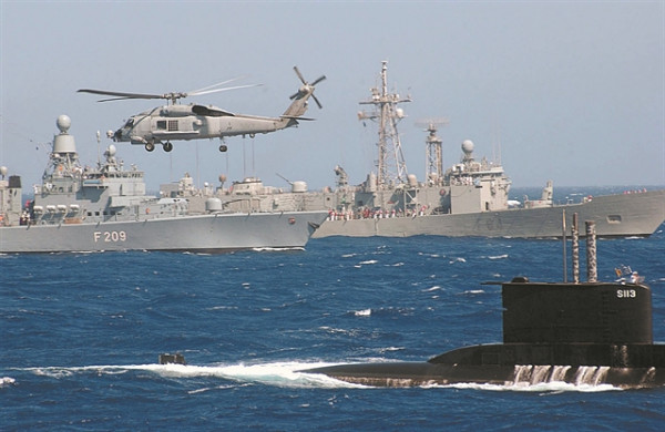 Νέο ισοζύγιο εξοπλισμών και με αμερικανική σφραγίδα