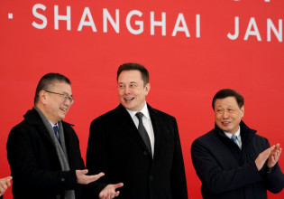 Έλον Μασκ: Κερκόπορτα για την κινεζική προπαγάνδα η εξαγορά του Twitter από τον δισεκατομμυριούχο;