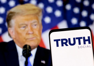 Truth Social: Φιάσκο το ντεμπούτο της νέας πλατφόρμας του Ντόναλντ Τραμπ