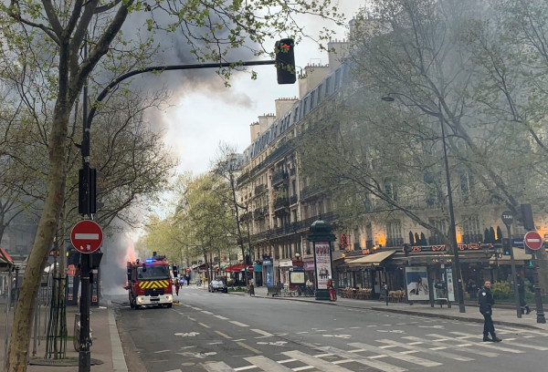 Παρίσι: Ισχυρή έκρηξη κοντά στην Notre Dame