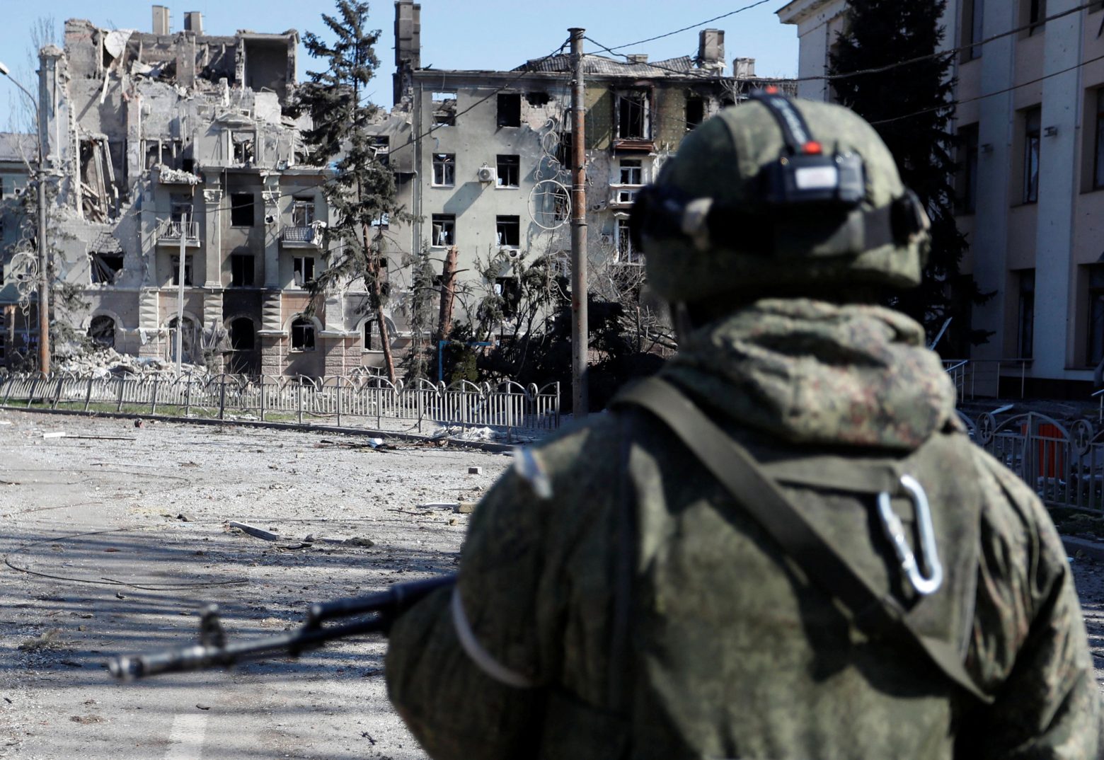 Πόλεμος στην Ουκρανία: Αναγκαστική αναδίπλωση ή ανάπαυλα η στροφή στο Ντονμπάς;