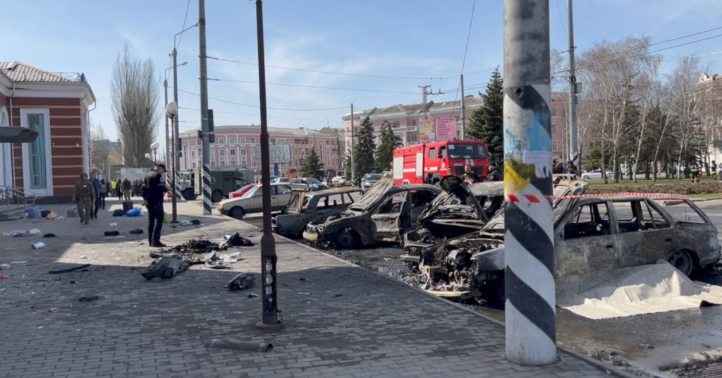 Ουκρανία: Στους 57 οι νεκροί από την επίθεση στον σιδηροδρομικό σταθμό στο Κραματόρσκ