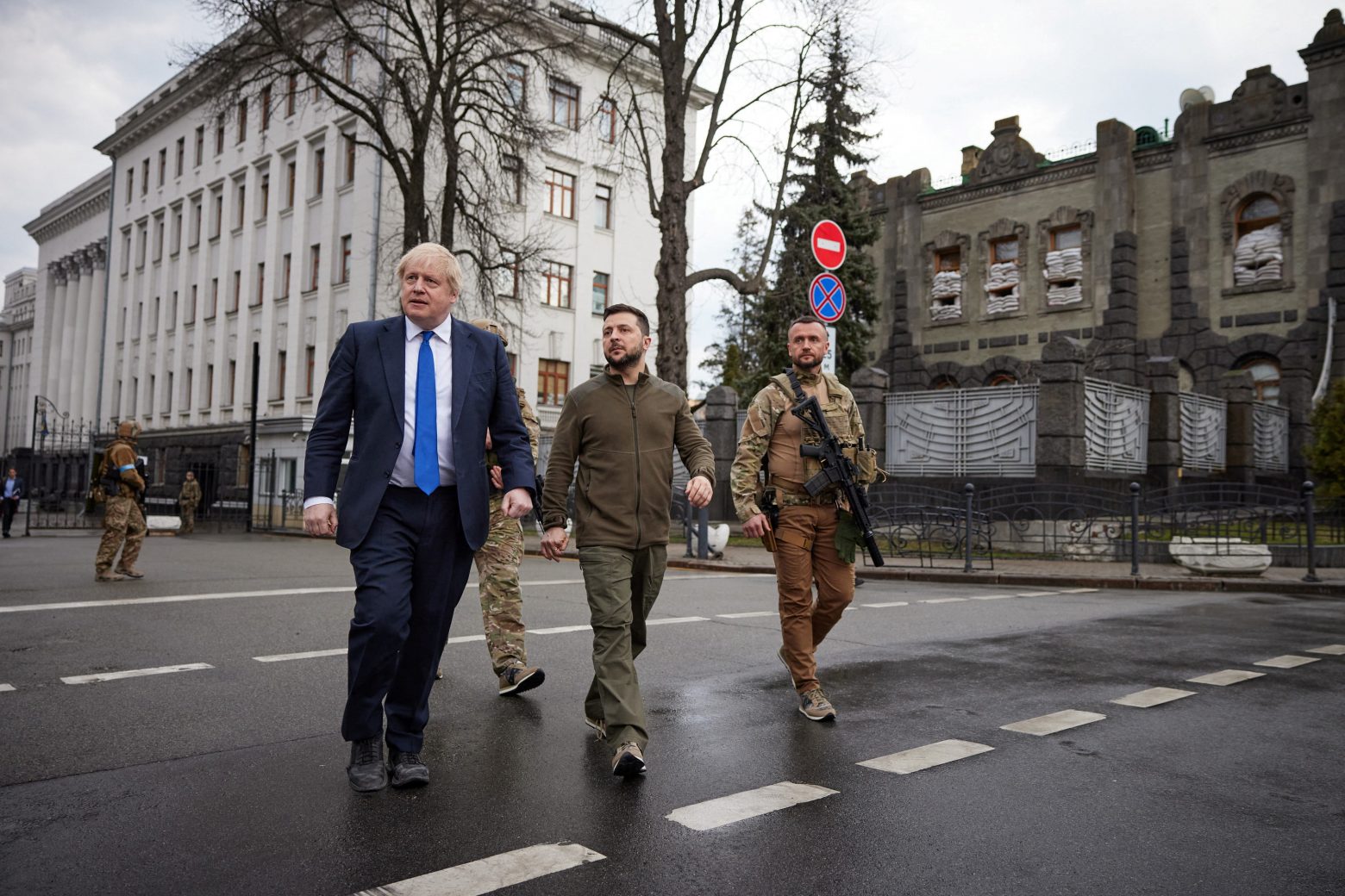 Πόλεμος στην Ουκρανία: Θα επαναλειτουργήσει η Βρετανική πρεσβεία στο Κίεβο