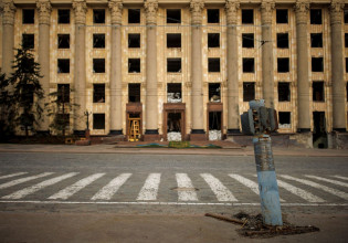 Χάρκοβο: Πώς έχουν οχυρώσει τα σπίτια οι κάτοικοι – Αποκαλυπτικό βίντεο