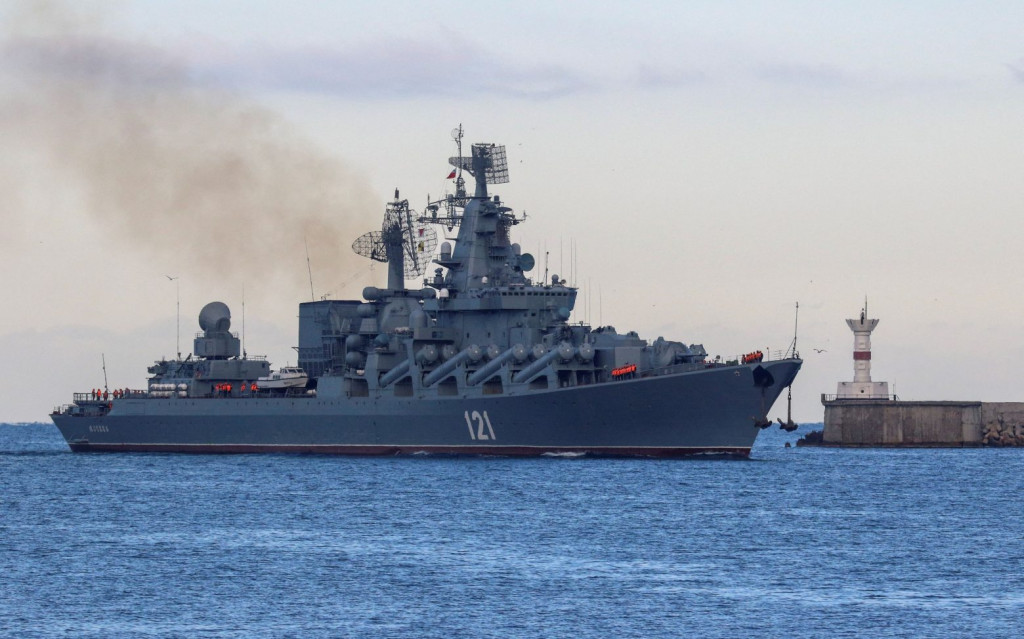 Moskva: Το Πεντάγωνο λέει ότι το ρωσικό καταδρομικό βυθίστηκε από δύο πυραύλους Neptune
