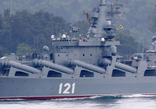 Moskva: Βυθίστηκε το ρωσικό πλοίο κατά τη ρυμούλκησή του στο λιμάνι της Σεβαστούπολης