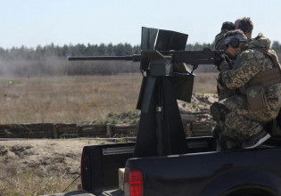 Ουκρανία: «Βόμβα» της Μπέρμποκ – Η Γερμανία δεν έχει αποκαλύψει όλα τα όπλα που της έχει στείλει