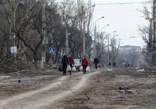 Μαριούπολη: Επετεύχθη προκαταρκτική συμφωνία για να ανοίξει ανθρωπιστικός διάδρομος