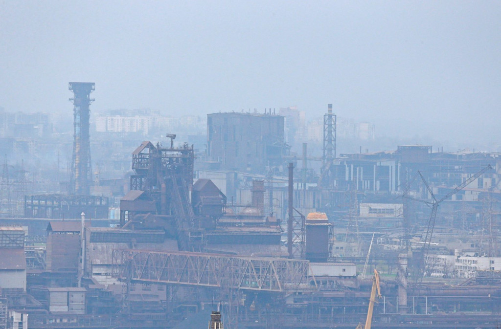 Μαριούπολη: «Θα ισοπεδώσουμε τα πάντα στο εργοστάσιο Azovstal» – Τι δείχνουν οι «κλεμμένες» συνομιλίες Ρώσων στρατιωτών